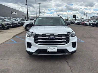 2025 Ford Explorer — side profile view