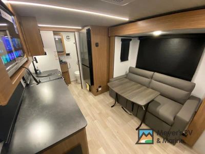 2026 Keystone RV Reign - Photo 8