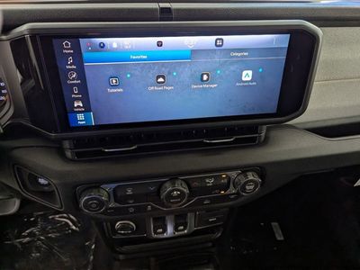 2026 Jeep Wrangler — photo 20 view