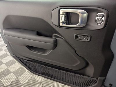 2026 Jeep Wrangler — photo 26 view