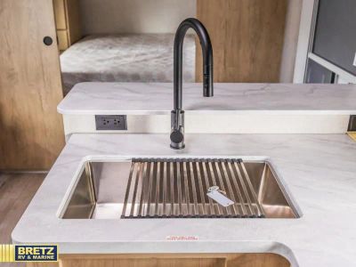 2026 Ember RV E-Series - Photo 11