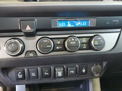 2021 Toyota Tacoma 4WD - Photo 27