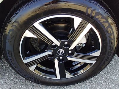 2024 Nissan Sentra — photo 10 view
