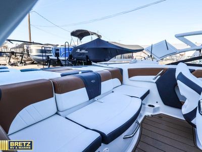 2026 Chaparral Boats SSi Series - Photo 12