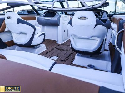 2026 Chaparral Boats SSi Series - Photo 6