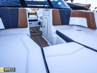 2026 Chaparral Boats SSi Series - Photo 4