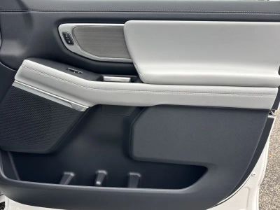 2026 Ford Expedition - Photo 14