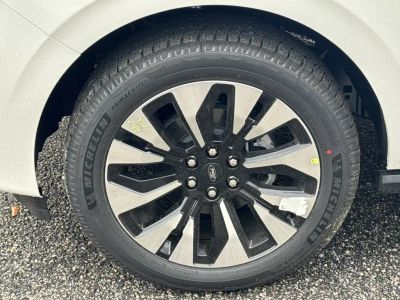 2026 Ford Expedition - Photo 11