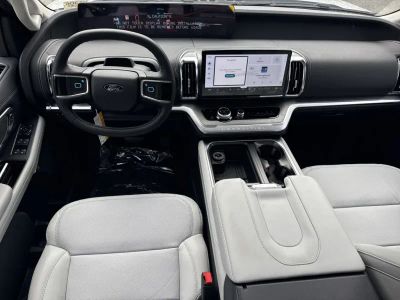 2026 Ford Expedition - Photo 25