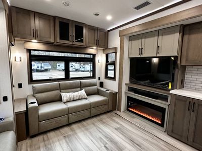 2026 Kz Rv Durango G384MSQ - Photo 13