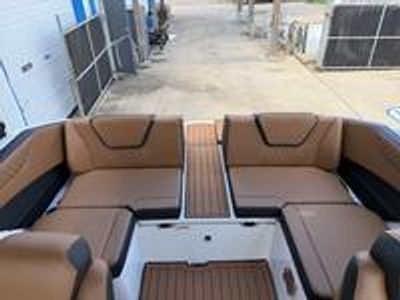 2026 Yamaha 222 SE - Photo 9