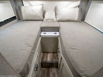 2027 Thor Motor Coach Magnitude Grand - Photo 32