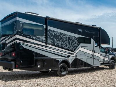 2027 Thor Motor Coach Magnitude Grand - Photo 39