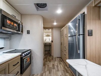 2027 Thor Motor Coach Magnitude Grand - Photo 12