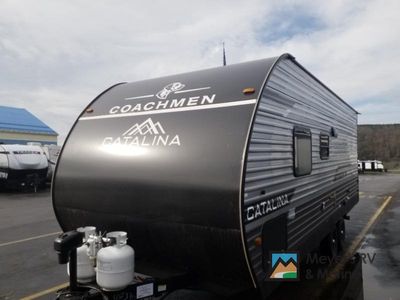 2026 Coachmen RV Catalina Summit Series 8 - Photo 4