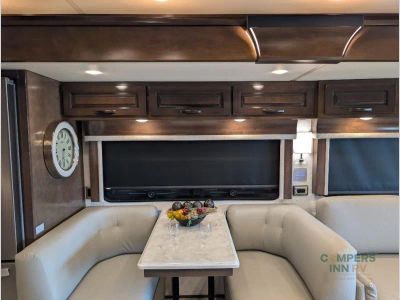 2024 Newmar Dutch Star — photo 42 view