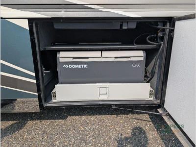 2024 Newmar Dutch Star — photo 23 view