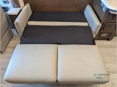 2024 Newmar Dutch Star — photo 49 view