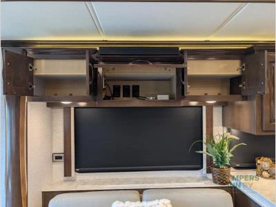 2024 Newmar Dutch Star — photo 48 view