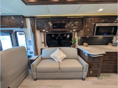 2024 Newmar Dutch Star — photo 44 view