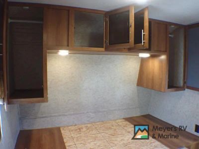 2017 Prime Time RV Avenger - Photo 32