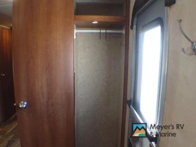 2017 Prime Time RV Avenger - Photo 29