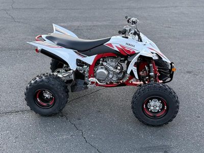 2026 Yamaha YFZ450R SE — side profile view