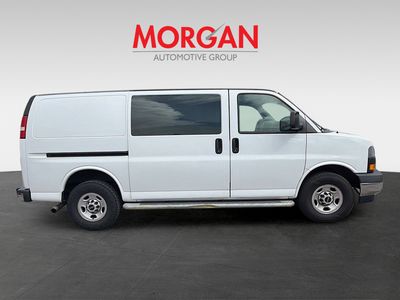 2019 GMC Savana Cargo Van - Photo 2