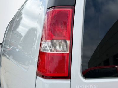 2019 GMC Savana Cargo Van - Photo 10