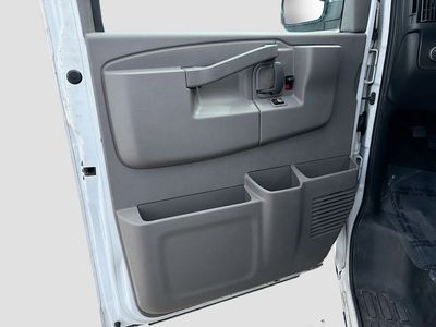 2019 GMC Savana Cargo Van - Photo 19