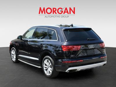 2019 Audi Q7 — engine compartment view