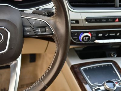 2019 Audi Q7 — photo 9 view