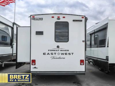 2026 EAST TO WEST Tandara - Photo 6