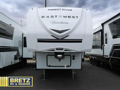 2026 EAST TO WEST Tandara - Photo 3
