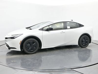 2026 Toyota Prius Plug-in Hybrid - Photo 2