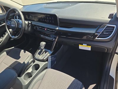 2026 Kia Seltos — photo 11 view