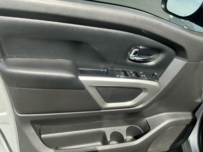 2017 Nissan Titan - Photo 15