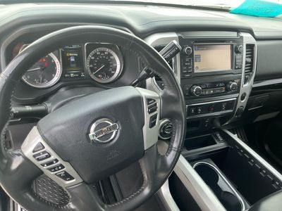 2017 Nissan Titan - Photo 14