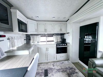 2024 Keystone RV Cougar - Photo 13
