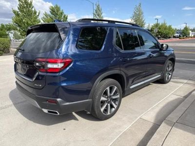 2025 Honda Pilot — detail view