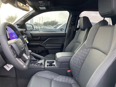 2026 Toyota 4Runner Hybrid - Photo 2