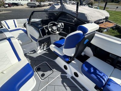 2024 Malibu Boats 23 LSV - Photo 10