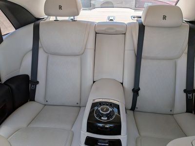 2015 Rolls-Royce Ghost — photo 13 view