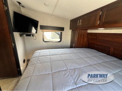 2018 Forest River RV Vengeance Rogue - Photo 19