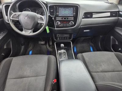 2019 Mitsubishi Outlander - Photo 7