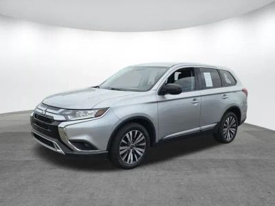 2019 Mitsubishi Outlander - Photo 6
