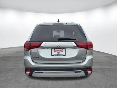 2019 Mitsubishi Outlander - Photo 4