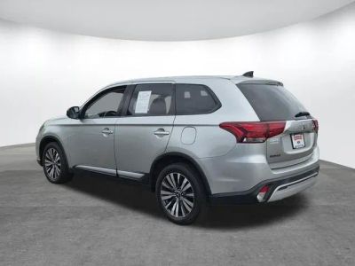 2019 Mitsubishi Outlander - Photo 5