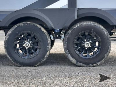 2025 Jayco Jay Feather — photo 18 view