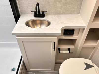 2025 Jayco Jay Feather — photo 46 view